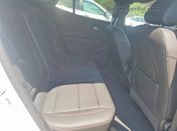 KL77LJEP0SC296749 2025 CHEVROLET TRAX White Widok wnętrza z tyłu