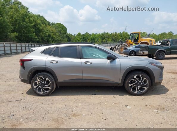 KL77LJEP1TC004284 2026 CHEVROLET TRAX Gray Вид задньої частини салону