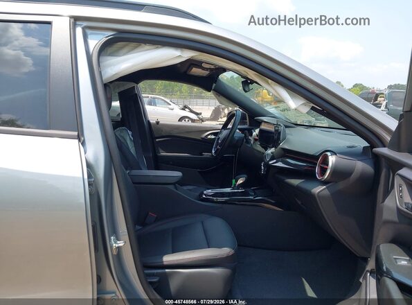 KL77LJEP1TC004284 2026 CHEVROLET TRAX Gray Вид салону спереду