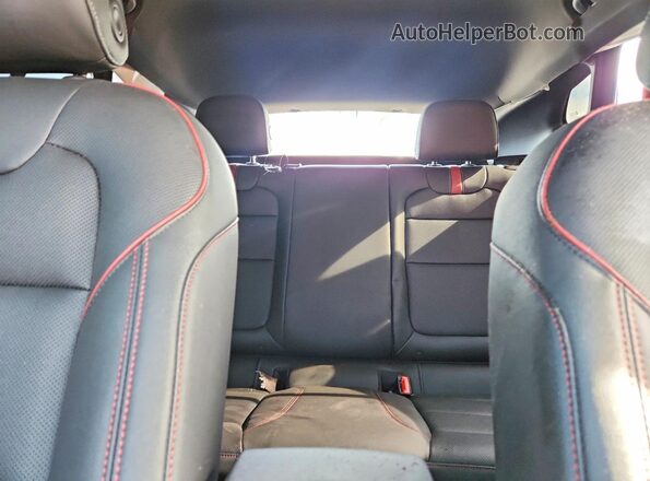KL77LJEP3TC128900 2026 CHEVROLET TRAX Red Вид задніх сидінь