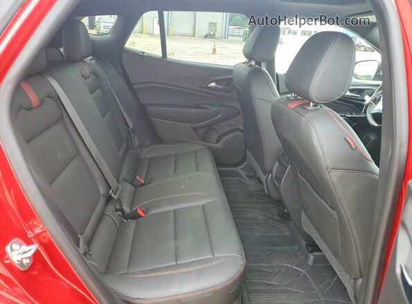 KL77LJEP5TC020570 2026 CHEVROLET TRAX Красный Вид задней части салона