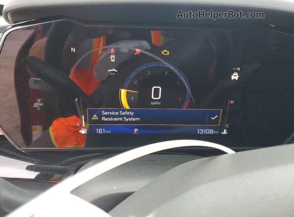 KL77LJEP5TC020570 2026 CHEVROLET TRAX Красный Вид щитка приборов