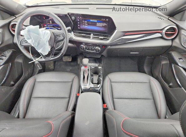 KL77LJEP6SC319077 2025 CHEVROLET TRAX Silver Dashboard view