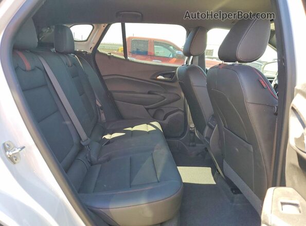 KL77LJEP6TC079935 2026 CHEVROLET TRAX White Vista de los asientos traseros