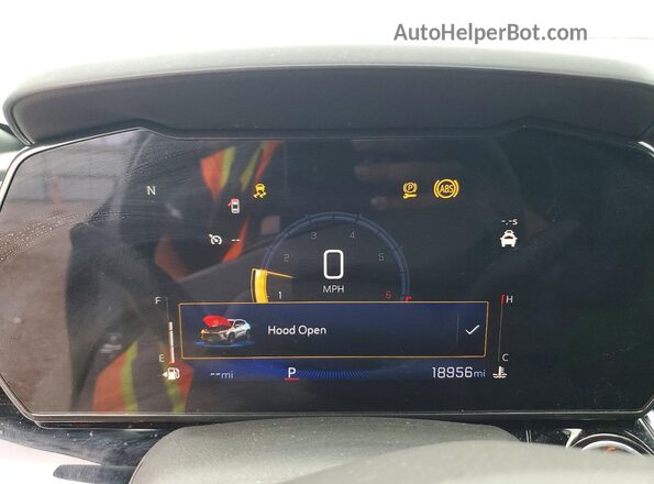 KL77LJEP7SC011707 2025 CHEVROLET TRAX Gray ხელსაწყოთა პანელის ხედი
