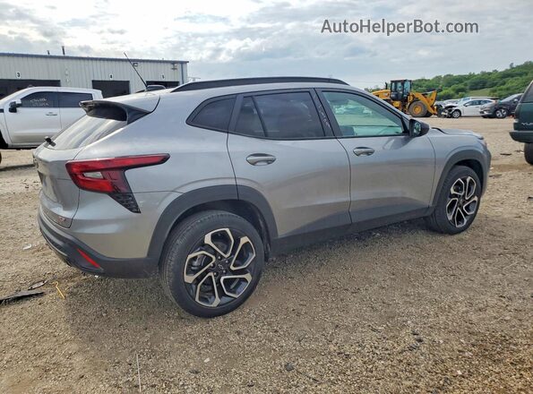 KL77LJEP7SC011707 2025 CHEVROLET TRAX Gray უკანა მარჯვენა