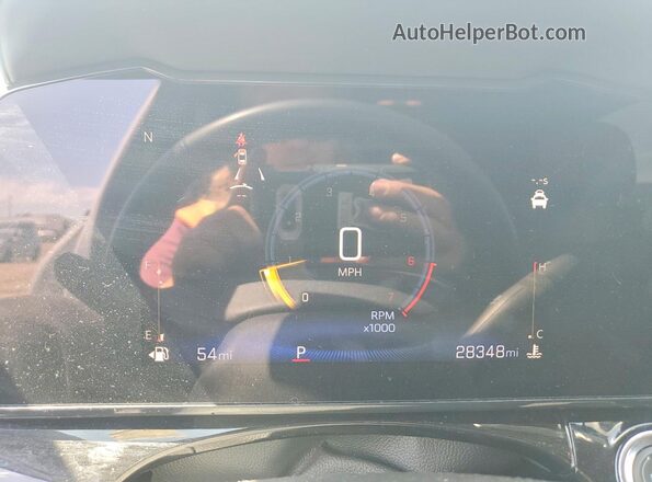 KL77LJEP7SC019080 2025 CHEVROLET TRAX Белый Вид щитка приборов
