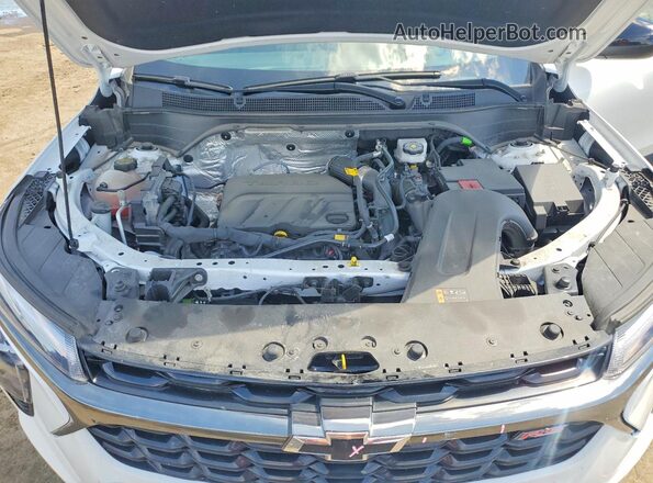 KL77LJEP7SC019080 2025 CHEVROLET TRAX Белый Вид подкапотного пространства