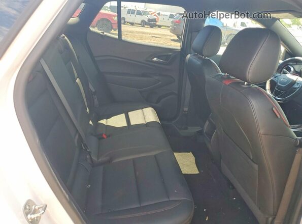 KL77LJEP7SC019080 2025 CHEVROLET TRAX Белый Вид задней части салона