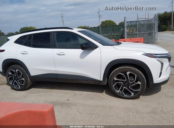KL77LJEP8SC190534 2025 CHEVROLET TRAX White Widok wnętrza z tyłu