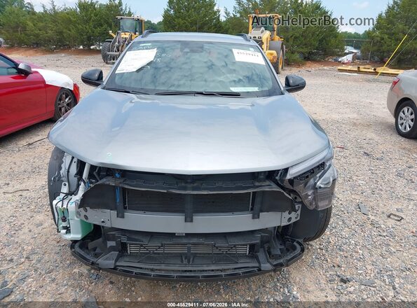 KL77LJEP8SC275048 2025 CHEVROLET TRAX Gray Vista interior trasera
