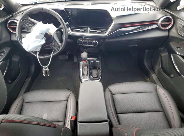 KL77LJEP8SC294621 2025 CHEVROLET TRAX White Dashboard view