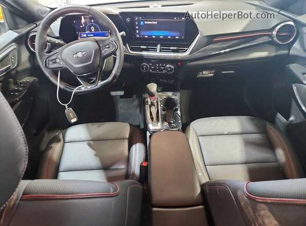 KL77LJEP8TC009689 2026 CHEVROLET TRAX Beige Widok deski rozdzielczej