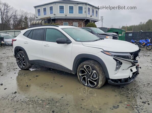 KL77LJEP9SC117060 2025 CHEVROLET TRAX White Przód prawy