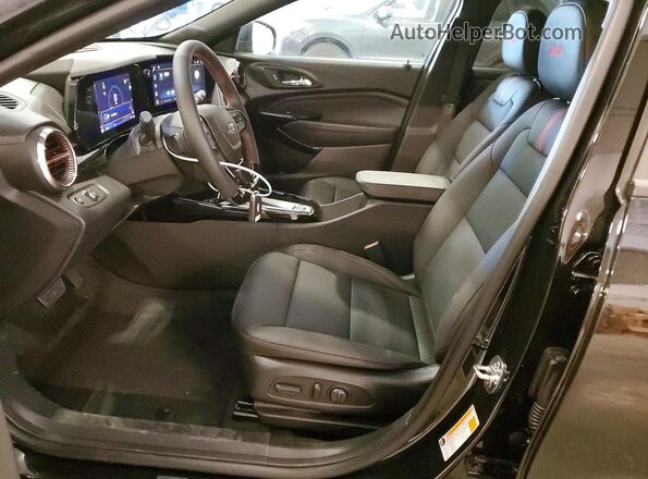 KL77LJEP9TC166244 2026 CHEVROLET TRAX Black Սալոնի դիմացի տեսք