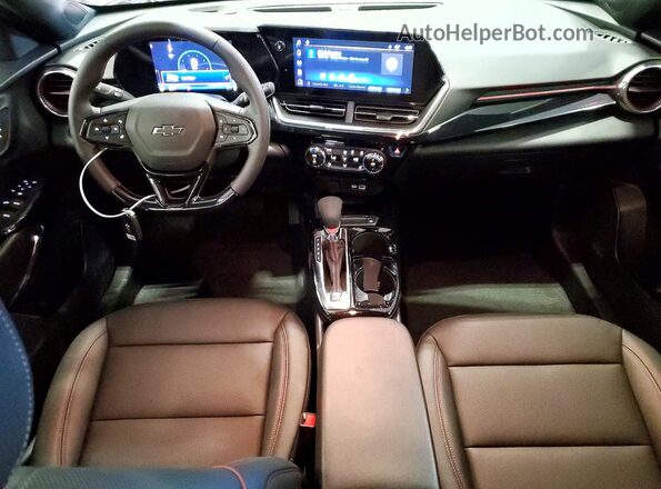 KL77LJEP9TC166244 2026 CHEVROLET TRAX Black Առջևի վահանակի տեսք