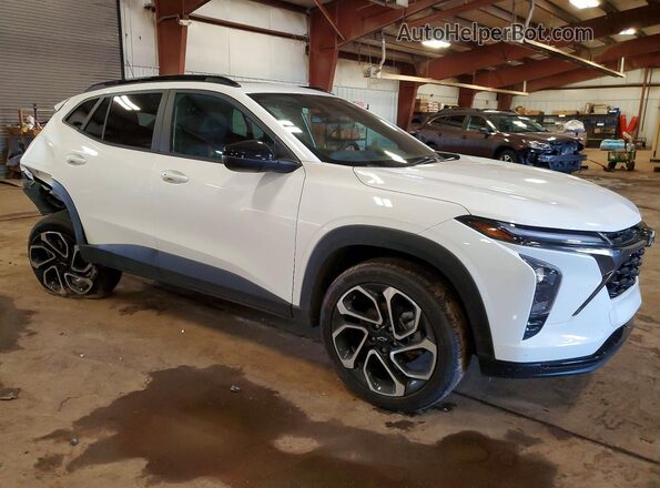 KL77LJEPXSC103488 2025 CHEVROLET TRAX White Delantero derecho