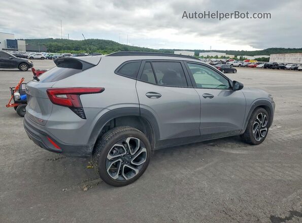 KL77LJEPXSC318014 2025 CHEVROLET TRAX Gray Задня права чверть