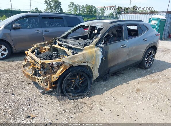 KL77LJEPXSC326761 2025 CHEVROLET TRAX Серый Передняя левая четверть