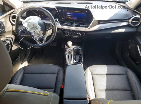 KL77LKE21RC003476 2024 CHEVROLET TRAX Gray Widok deski rozdzielczej