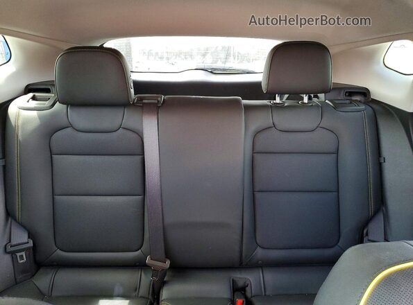 KL77LKE22RC023719 2024 CHEVROLET TRAX Orange Widok tylnych siedzeń
