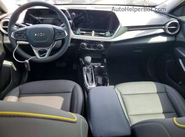 KL77LKE22RC149997 2024 CHEVROLET TRAX Black Dashboard view