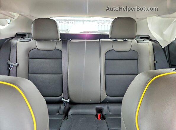 KL77LKE26RC209389 2024 CHEVROLET TRAX Black Հետևի նստատեղերի տեսք