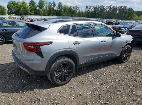 KL77LKE27RC022470 2024 CHEVROLET TRAX Серый Задняя правая четверть