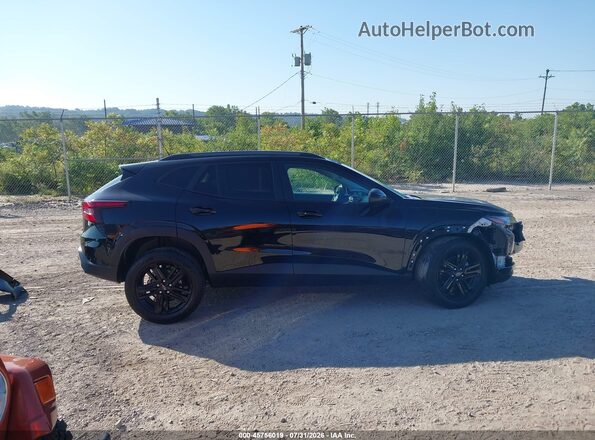KL77LKE27RC120110 2024 CHEVROLET TRAX Black სალონის 360-გრადუსიანი ხედი