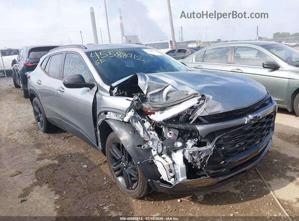 KL77LKE28RC050732 2024 CHEVROLET TRAX Silver Vista frontal