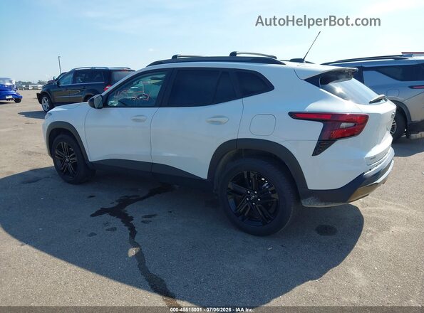 KL77LKE28RC171535 2024 CHEVROLET TRAX White Widok wnętrza 360 stopni