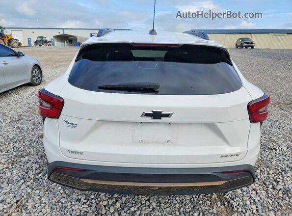 KL77LKEP0SC029987 2025 CHEVROLET TRAX White Вид ззаду