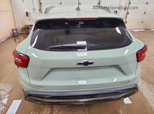 KL77LKEP0SC143178 2025 CHEVROLET TRAX Green Հետևի տեսք