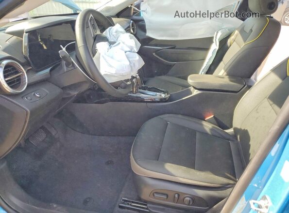 KL77LKEP0SC271758 2025 CHEVROLET TRAX Blue Սալոնի դիմացի տեսք