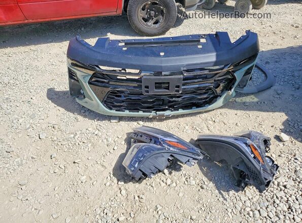 KL77LKEP0SC340190 2025 CHEVROLET TRAX Green Widok naklejki z numerem VIN