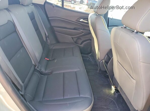 KL77LKEP1SC210399 2025 CHEVROLET TRAX Green Вид задньої частини салону