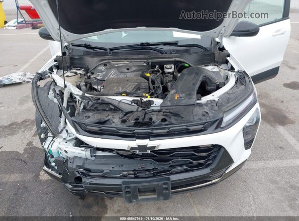 KL77LKEP4SC060465 2025 CHEVROLET TRAX Белый Вид сзади