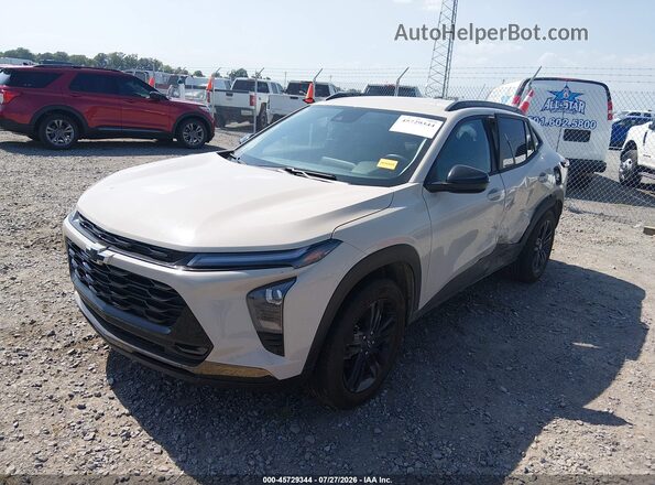 KL77LKEP4TC052285 2026 CHEVROLET TRAX Желто-коричневый Передняя левая четверть