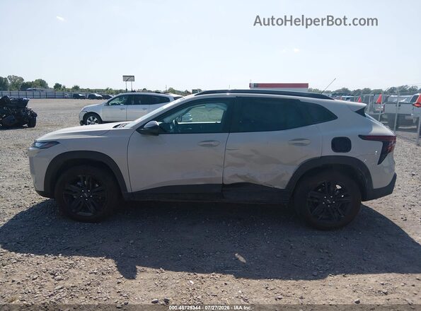 KL77LKEP4TC052285 2026 CHEVROLET TRAX Желто-коричневый Панорамный вид салона 360°