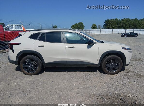 KL77LKEP4TC052285 2026 CHEVROLET TRAX Желто-коричневый Вид задней части салона