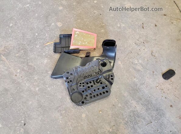 KL77LKEP5SC066307 2025 CHEVROLET TRAX Серебряный Вид наклейки с VIN-кодом