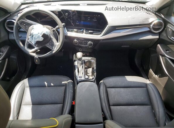 KL77LKEP5SC128367 2025 CHEVROLET TRAX Желто-коричневый Вид панели приборов