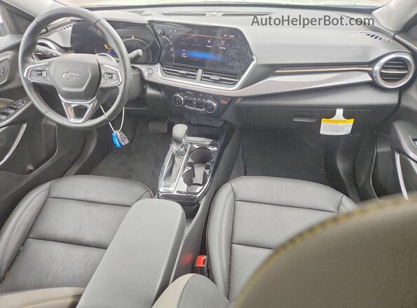 KL77LKEP5SC341223 2025 CHEVROLET TRAX Green წინა პანელის ხედი