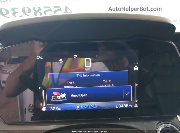 KL77LKEP6SC021389 2025 CHEVROLET TRAX White Vista de los asientos traseros
