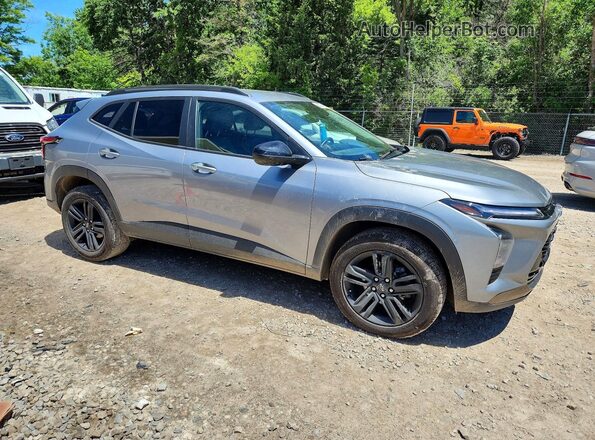 KL77LKEP6SC053288 2025 CHEVROLET TRAX Charcoal Առջևի աջ