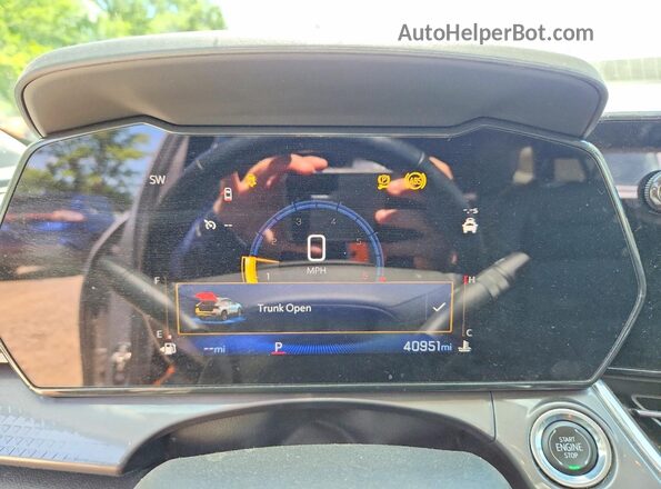 KL77LKEP6SC053288 2025 CHEVROLET TRAX Charcoal Սարքավորումների վահանակի տեսք