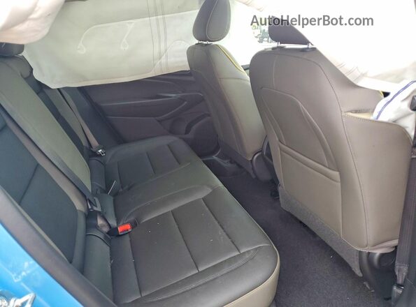KL77LKEP6TC062901 2026 CHEVROLET TRAX Blue Vista interior trasera