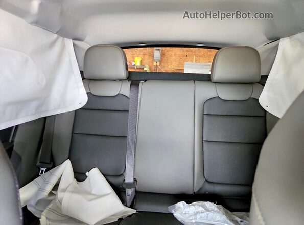 KL77LKEP6TC113376 2026 CHEVROLET TRAX Cream Вид задніх сидінь