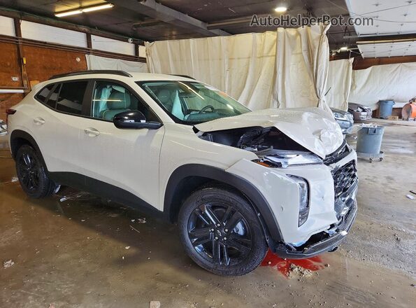 KL77LKEP6TC113376 2026 CHEVROLET TRAX Cream Передня права чверть