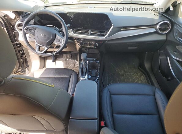 KL77LKEP7SC248767 2025 CHEVROLET TRAX Black Вид панелі приладів